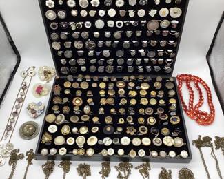 Jewelry made from Recycled & Upcycled Buttons