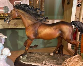 Giuseppe Armani Trotter horse figurine