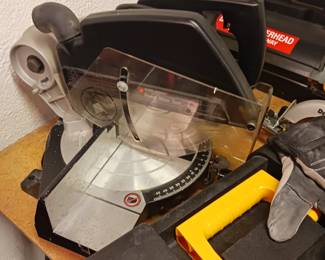 Black & Decker miter saw