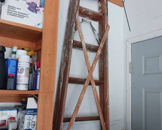 6 ft wood ladder
