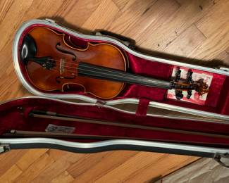 vintage violin, Anton Schroetter, Mittenwald, Germany with 2 bows
