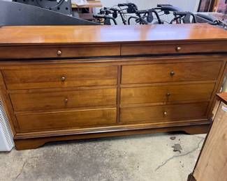 Marshall Field's long 8 drawer dresser
