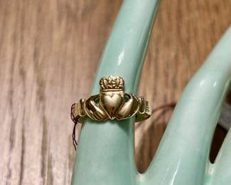 Irish ring gold