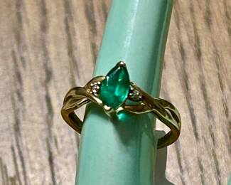 Emerald ring