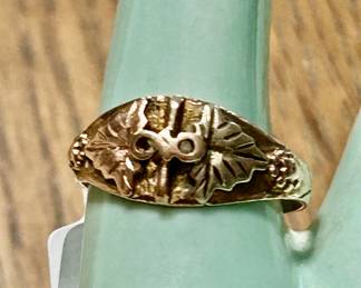 Black Hills gold ring 10k