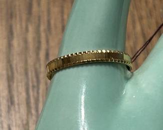 18k gold band, thumb ring?