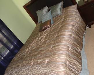 Queen Bed