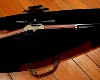 BEAUTIFUL! HENRY REPEATTING ARMS. CAL.45-70 GOVT. BAYONNE NJ MADE IN USA. CROSSFIRE 2 4-12X40 SCOPE WITH CASE