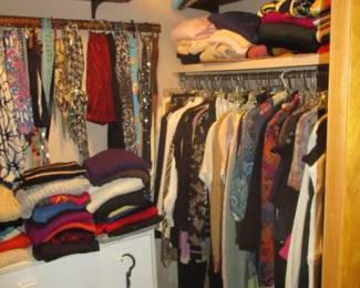 Ladies Clothing "Several NEW with Tags"