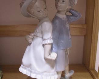 Lladro "Puppy Love" Figurine