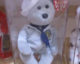 Ty Beanie Baby "Ronnie the Bear"