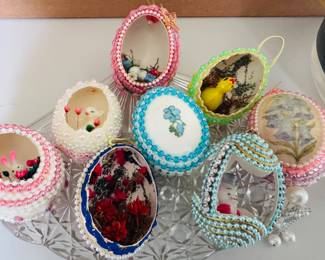 Vintage 1960s/1970s handmade decorated diorama eggs. Just like the Christmas ornaments, these eggs are incredibly detailed and show off some serious crafting skills! 