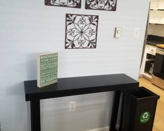 Foyer table; decor