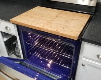 LG electric range - oven never used!