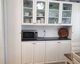 Cabinetry is new - can be easily removed
