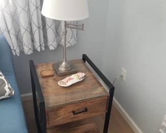 End table; table lamp