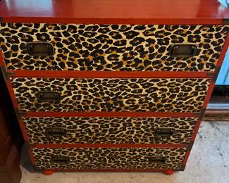 Khaury 4 Drawer Dresser
