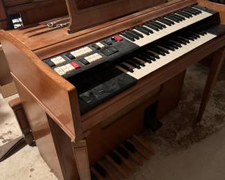 Wurlitzer Organ