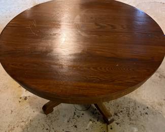 Antique Oak Pedestal Stand, Round Dining Room Table