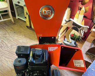Briggs & Stratton wood chipper.