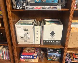 Hundreds of music books for every single, famous rock ‘n’ roll blues, and country music. The Beatles, Eric Clapton, The Rolling Stones, Bob Dylan, and so many more.