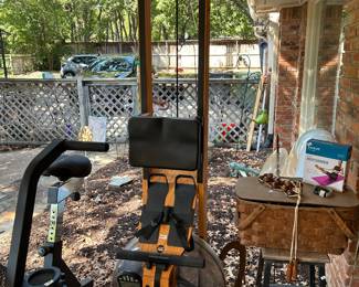 Rowing machine like new.