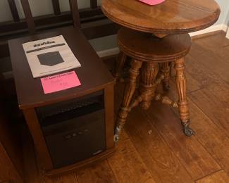 Antique piano school