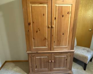 Broyhill Fontana TV Armoire