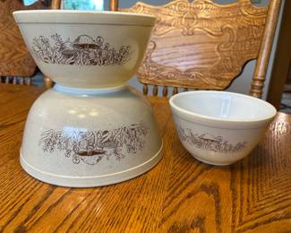 Pyrex Forest Fancies Pattern Mixing Bowls