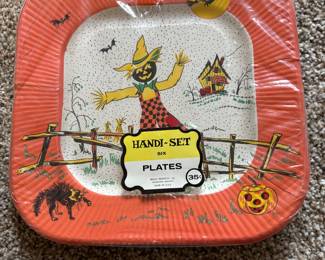 NOS Vintage Paper Halloween Party Plated!