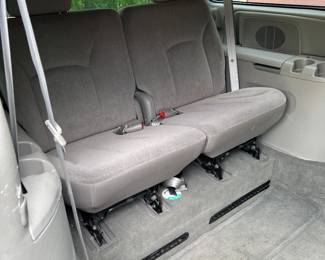 PRESALE ITEM: 2002 Dodge Braun Entervan (Handicap Accessible) 109,058 Miles