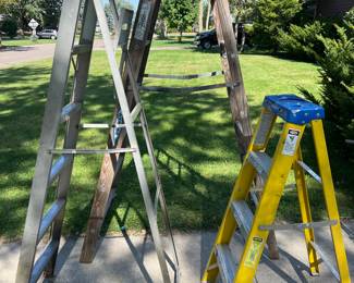 Folding Step Ladders 