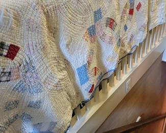 Wedding ring quilt
