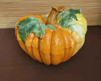 Vietri cover pumpkin soup tureen