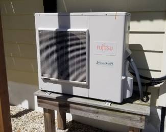 Fujitsu mini-split unit with one head