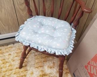 Accent chair