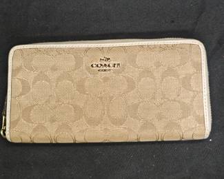 Coach Signature Jacquard Accordion Wallet