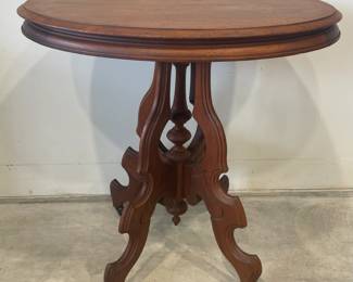 Oval Walnut Victorian Parlor Table