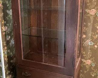 Glass Top Curio Doctor's Cabinet with Drawers Below