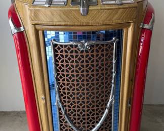 Rare Working 1948 Seeburg "Trashcan" Jukebox with Revolving Colorful Lights