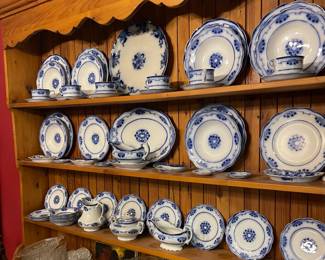 Large Set of "Lorne" (Cloverleaf) Pattern Flow Blue China by Grindley, circa 189-1910