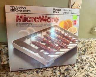 Microware Bacon Cooking 
