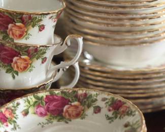 ROyal Albert china  "Old Country Rose" 