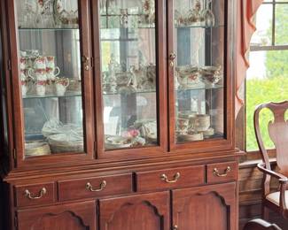 Drexel China Cabinet 