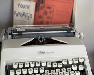 vintage typewriter 