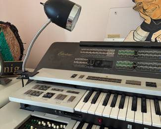 RARE VINTAGE YAMAHA FX-1 SYNTHESISER ELECTRIC ORGAN. 