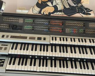 RARE VINTAGE YAMAHA FX-1 SYNTHESISER ELECTRIC ORGAN. 