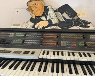RARE VINTAGE YAMAHA FX-1 SYNTHESISER ELECTRIC ORGAN. 