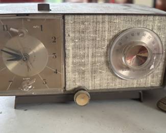 Vintage clock radio 