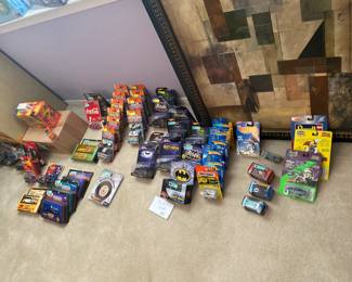 VARIOUS DIE CAST CARS